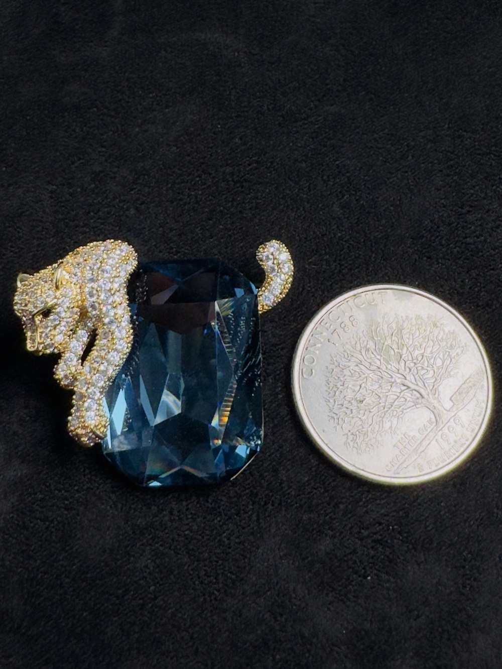 Gold-Tone Panther Crystal Brooch with Deep Teal Stone - Picture 10 of 10